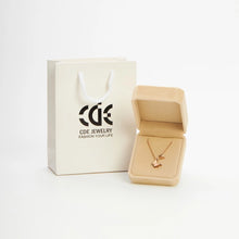 กำไลข้อมือผู้หญิง LAMY Pave Butterfly Unity Bracelet สีโรสโกลด์ รุ่น 2015