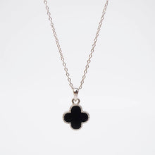 สร้อยคอผู้หญิง LAMY Black Onyx Flower Silver Necklace รุ่น 6392SV