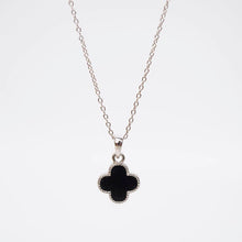 สร้อยคอผู้หญิง LAMY Black Onyx Flower Silver Necklace รุ่น 6392SV