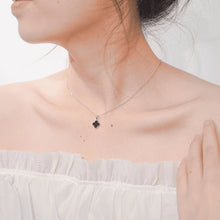 สร้อยคอผู้หญิง LAMY Black Onyx Flower Silver Necklace รุ่น 6392SV