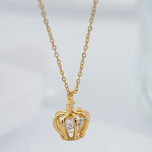 สร้อยคอผู้หญิง LAMY รุ่น Elegant Crown Necklace สีทอง รหัส 6445